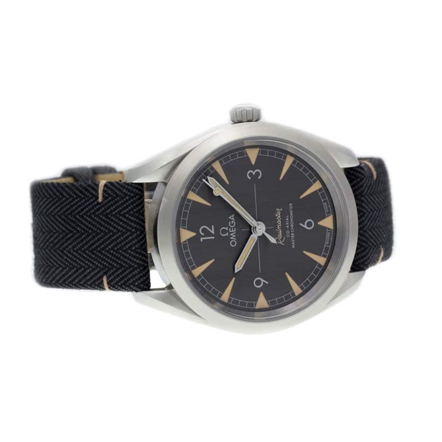 Omega Railmaster Black Replica - Image 4
